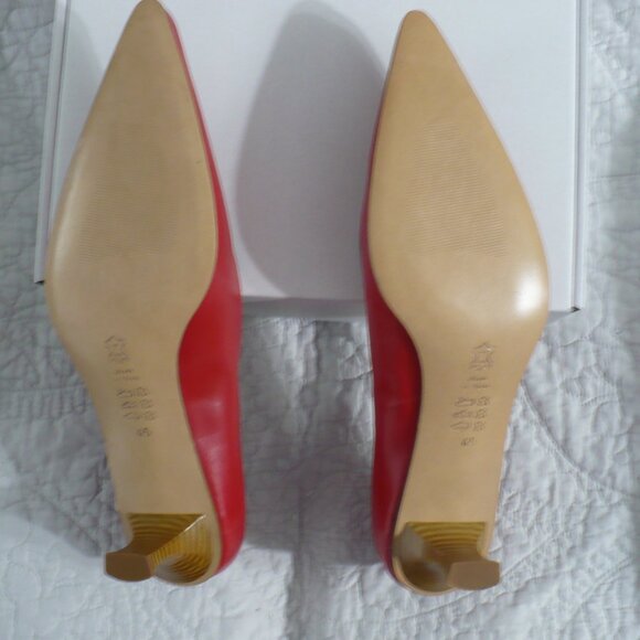 Stylish Red Heels by Unknown Brand - Picture 8 of 8